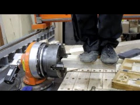 Видео: Установка токарного патрона на поворотную ось ЧПУ фрезера. Очередная модернизация.