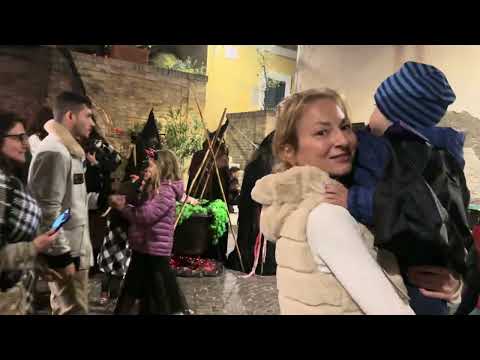 Видео: ИТАЛИЯ ВЛОГ, ИТАЛЬЯНЦЫ ПРАЗДНУЮТ, ЦЕЛЫЙ ГОРОД В СТИЛЕ ХЭЛЛОУИН 