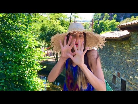 Видео: Рупит. Город Ведьм. Путешествие с Жанет по эксклюзивным местам Испании.