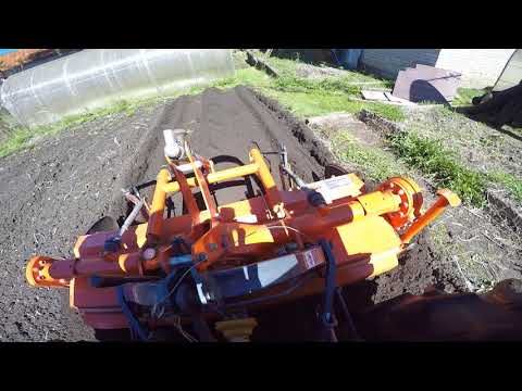 Видео: Японский минитрактор, грядки под картошку, экспериментируем