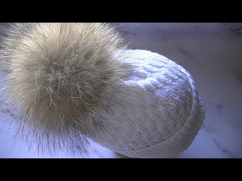 Видео: Вяжем шапку узором  "Имитация кос" спицами.