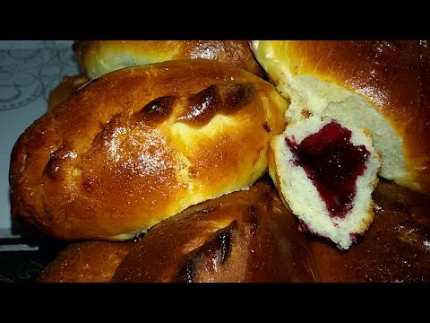 Видео: Сдобные пирожки с ягодами