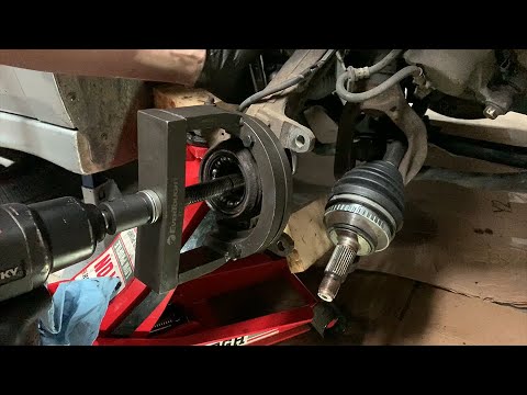 Видео: Подшипники ступиц Honda Accord EX 2002 года