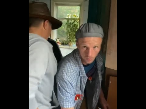 Видео: ФИЛ ПРИГЛАСИЛ К СЕБЕ НА ВИЛЛУ