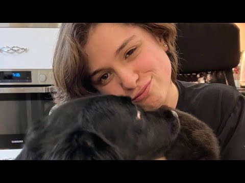 Видео: Вика Алёхина. Эфир в тт. Юля Чигринец в комах) 28.3.23.