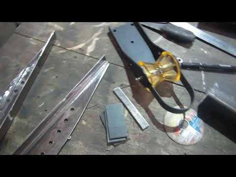 Видео: САМОДЕЛЬНЫЙ РОУЛЬС для якорной лебедки