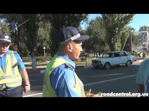 Видео: ГАИ Армянска разводят даже на мероприятиях.