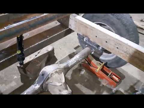 Видео: Часть 2. Рама мини погрузчика- экскаватора.