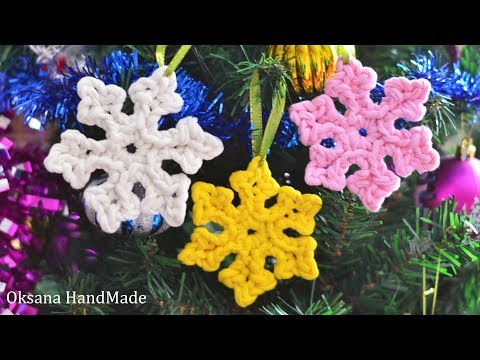 Видео: Снежинки крючком из трикотажной пряжи. Snowflake crochet