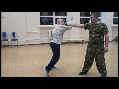 Видео: Против пистолета  С дистанции недосягаемости рукой