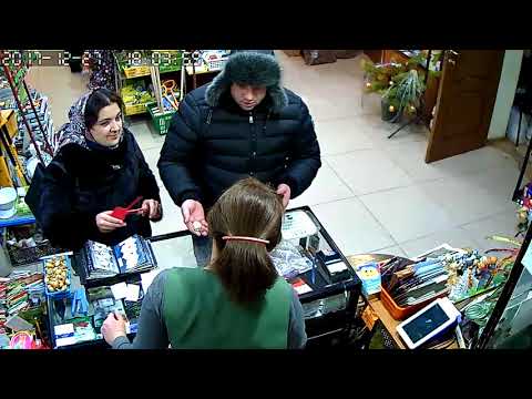 Видео: Цыгане разводят продавца на кассе. Продавец устояла! Gypsy deceives the cashier, hides the banknote.