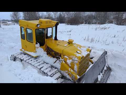 Видео: Т170 чистит снег!