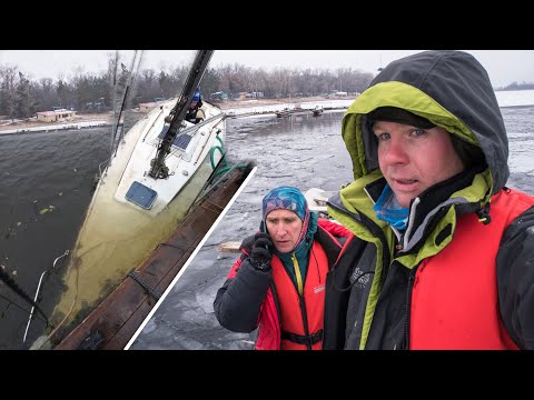 Видео: Яхта утонула, застряли во льдах - а как еще может выглядеть закрытие сезона?