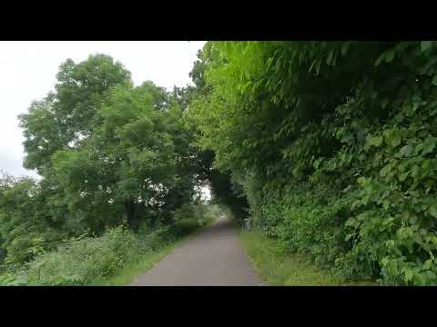 Видео: Из села в село вдоль реки
