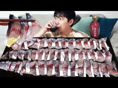 Видео: Привлекательная сырая скумбрия!! MUKBANG REALSOUND ASMR ЕДИНСТВЕННОЕ ШОУ