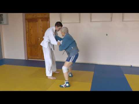 Видео: Передняя подножка  - варианты,техника ч .4