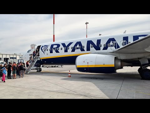 Видео: Boeing 737-800 а/к Buzz (Ryanair) | Рейс Бухарест — София