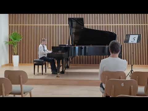 Видео: Кравчук Дмитро,учень 3 класу елементарного підрівня,Джуринська ДМШ.