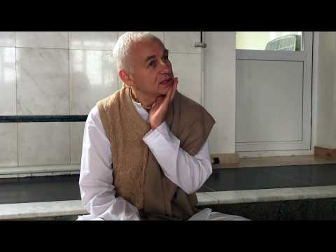 Видео: Ачьюта Прия дас - Как встречать гостей в храме?