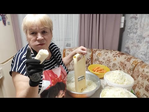 Видео:  КВАШЕНАЯ КАПУСТА - полезная в собственном соку // жизнь в деревне 🏡