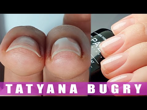 Видео: Заужаю Ногти Базой/ Маникюр Сама Себе/ Идеальное Покрытие/ Татьяна Бугрий