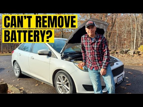 Видео: Замена аккумулятора Ford Focus 2015 может стать головной болью