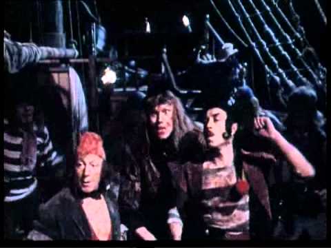 Видео: Вторая песня пиратов-Питер Пэн