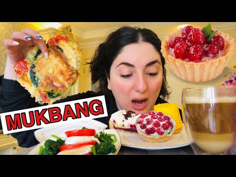 Видео: МУКБАНГ СЛАДКИЙ / ПИРОЖНЫЕ С КРЕМОМ 🍰🧁 / СЭНДВИЧ НА ГРИЛЕ / САЛАТ КАПРЕЗЕ / MUKBANG SWEET CAKES
