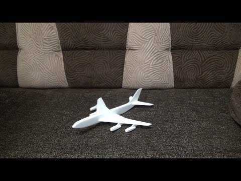 Видео: Ил-86. Метательный планер из потолочной плитки.