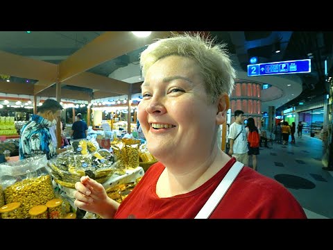 Видео: Опять что то ЖРЁМ НАХАЛЯВУ!) Забрели на ЯРМАРКУ ЕДЫ в Паттайе! ПРОБУЕМ! Вован СДАЛСЯ ПЕРВЫМ) Влог