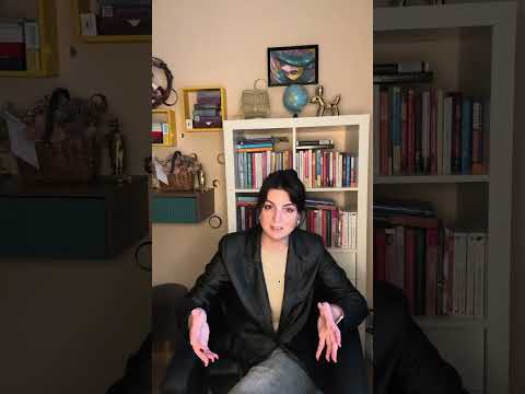 Видео: Первая экстренная помощь при измене. Как пережить предательство и неверность. Психолог София Мажар 