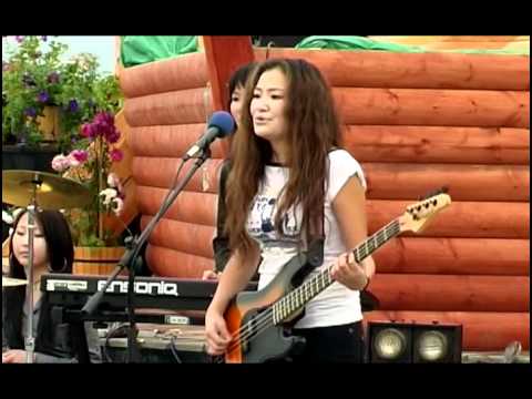 Видео: KIIN 2009 Ситим Болох - Сулус (LIVE KiiN-Хит)