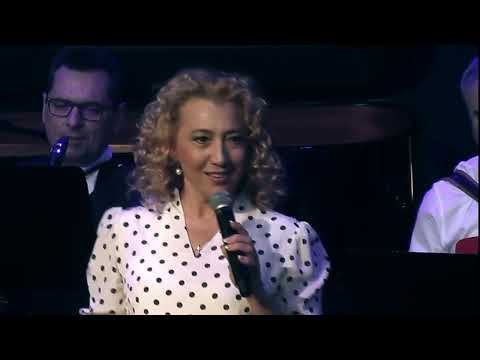 Видео: «Стоят девчонки» — Ирина Шоркина