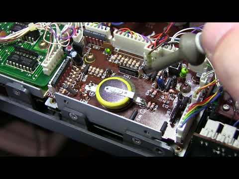 Видео: #309: Ремонт радио: замена батареи Kenwood TS-940S