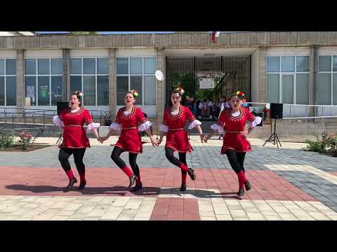 Видео: Макамлийско Хоро от Клуб народни танци "Искра" към НЧ "Искра - Летница 1997г.