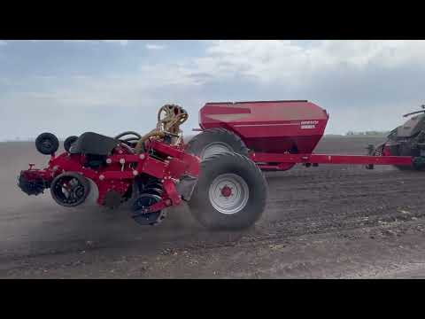 Видео: Посівна 2025 | Робота сівалки Horsch Maestro у полі