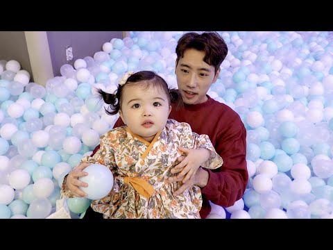 Видео: SUB) Что происходит, когда вы посещаете корейское детское кафе, с нелегко впечатляющим ребенком?