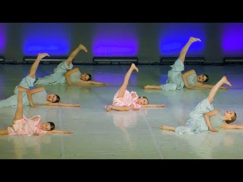 Видео: "Спи, моё солнышко". Современный танец.