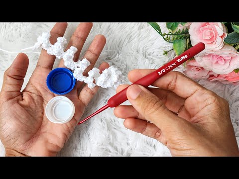 Видео: ЭТОТ ВЯЗАННЫЙ КРЮЧКОМ БРЕЛОК ПРОДАЕТ БОЛЬШЕ, ЧЕМ ХОЛОДНОЕ ПИВО! 💰💸 (с субтитрами)