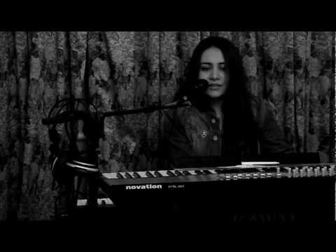 Видео: Анастасия Туаева-Я так устала...