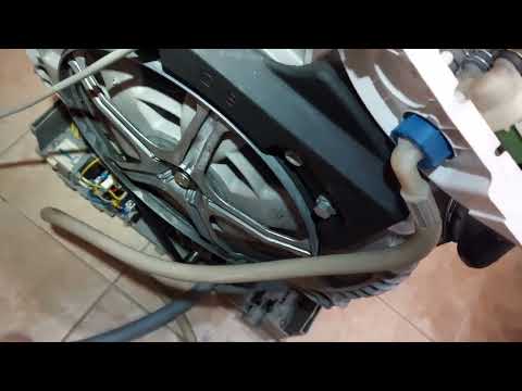 Видео: Стиральная машина Electrolux, плохо отстирывает, не отжимает