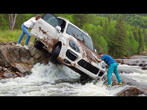 Видео: Этим Людям Точно Не Стоило Выдавать Водительские Права