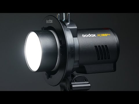 Видео: Godox AD300PRO. Обзор новой топовой вспышки от GODOX.