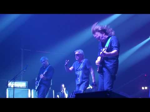 Видео: Алиса - Всадники ("Наш-Ваш Выбор" 20.07.2017 СПб)