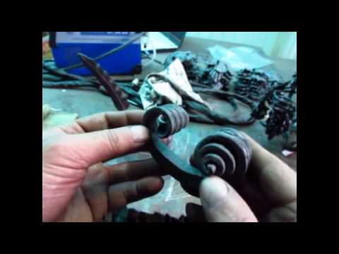 Видео: Художественная ковка. ковка элемента Курасан