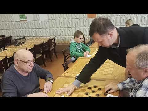 Видео: Турнир памяти Марата Геллера. Начало. Шашки игры, шашки партии. Русские шашки в Беларуси)) Играйте