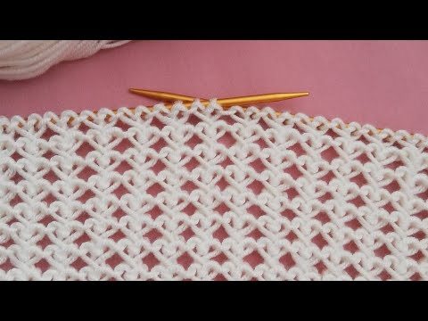 Видео: Описание модели вязаных сердечек двумя спицами 🎉