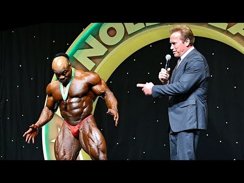 Видео: Как АРНОЛЬД ТРОЛЛИТ бодибилдеров!