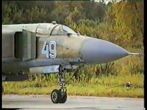 Видео: МиГ-23 звено боевых Озерное // MiG- 23 flights at the  Ozernoye AFB