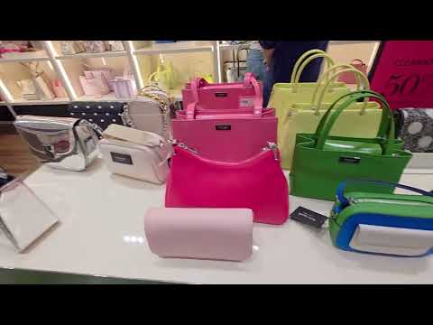 Видео: Аутлет Kate Spade~ Скидки до 70%, плюс 20% дополнительно~ Давайте посмотрим!